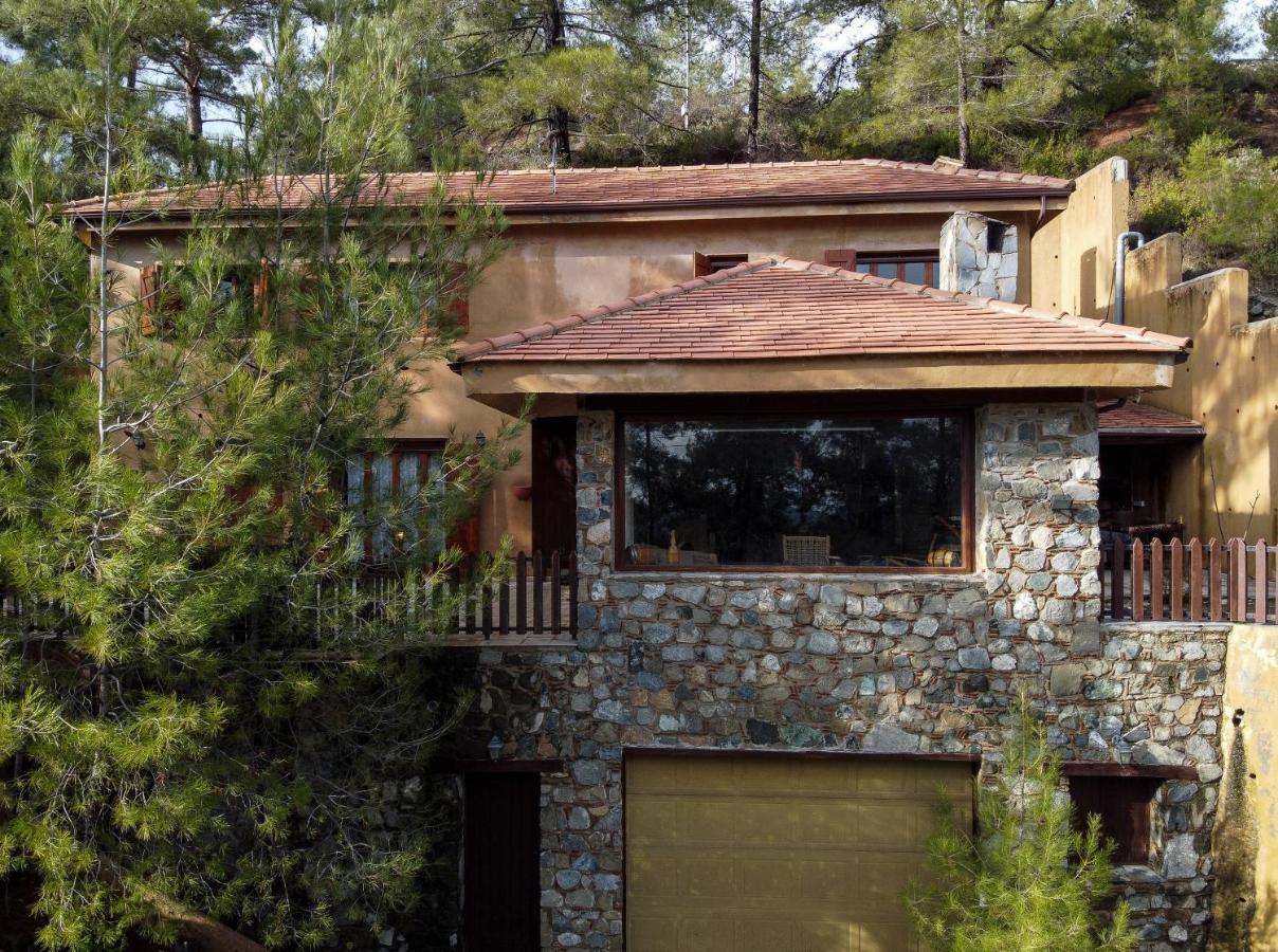 Kardama Hideaway