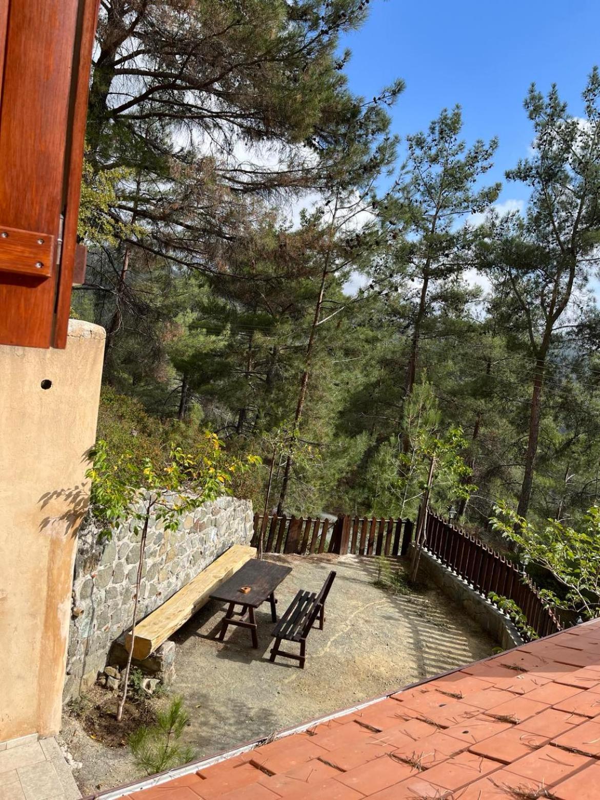 Kardama Hideaway