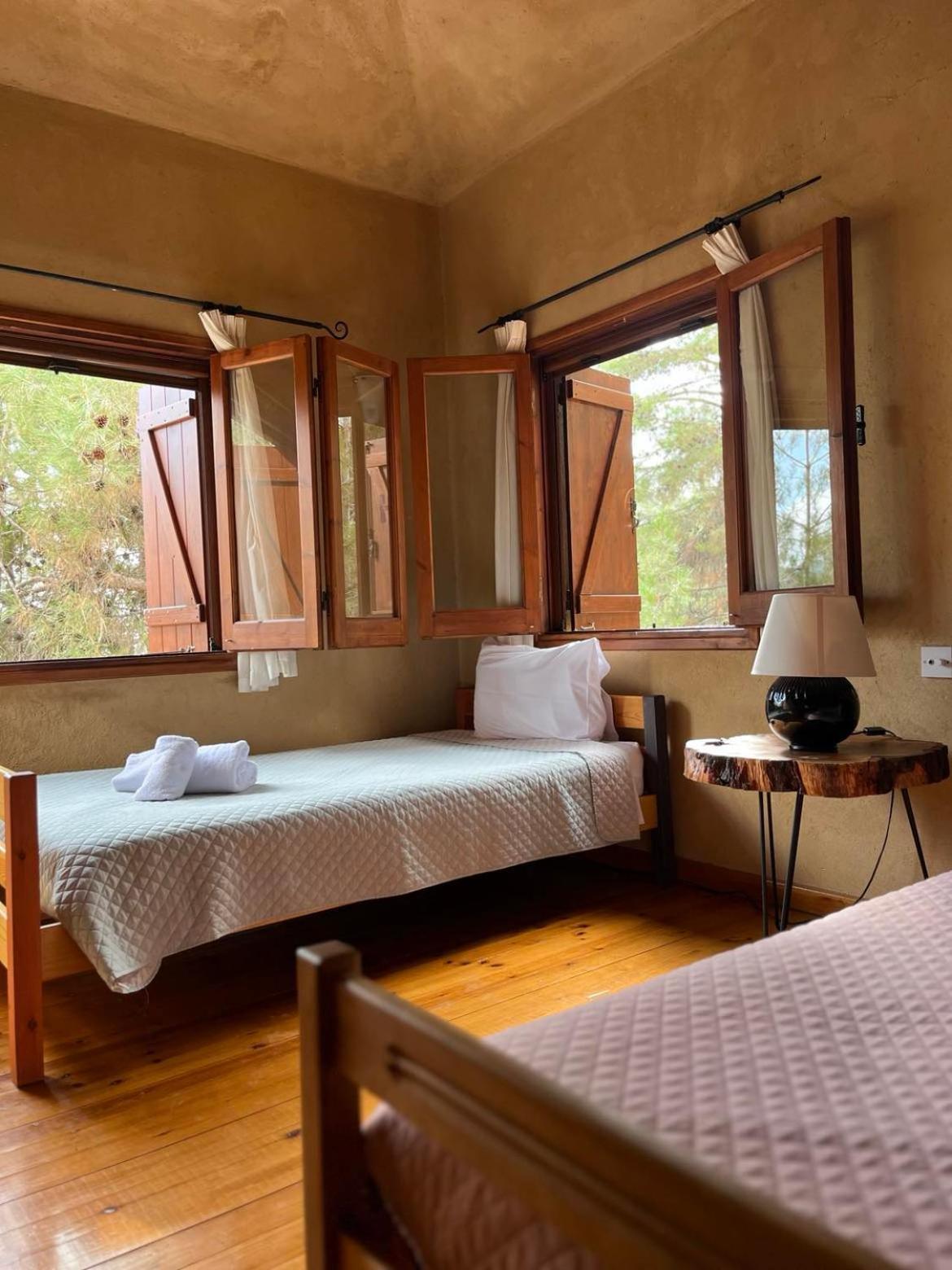 Kardama Hideaway Lodge *