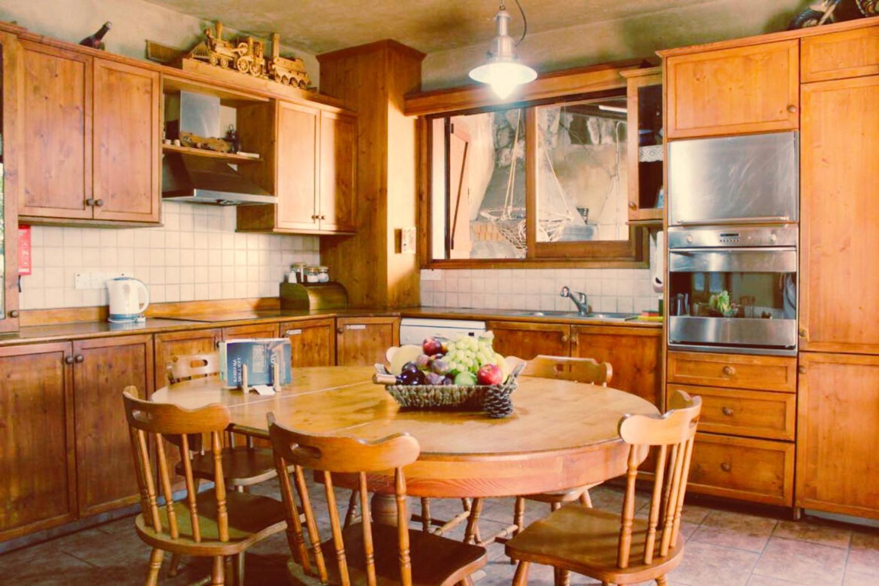 Kardama Hideaway Lodge *