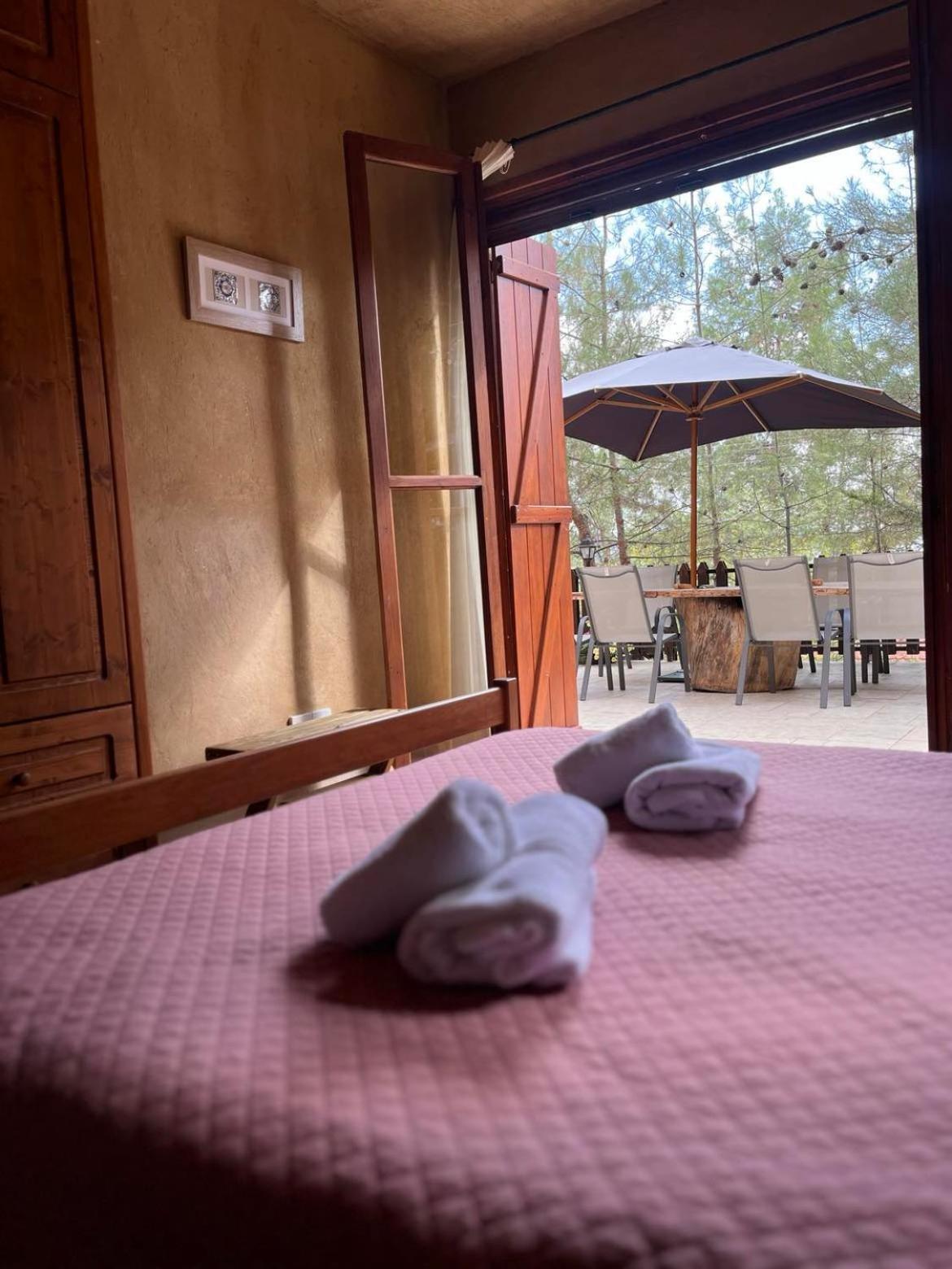 Kardama Hideaway *