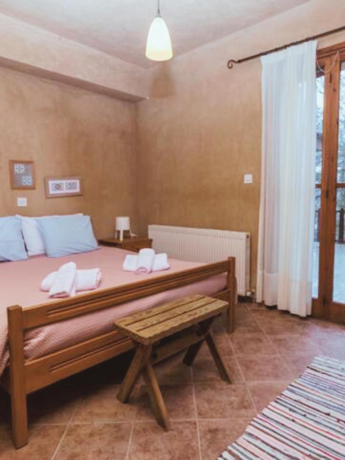 Kardama Hideaway Lodge